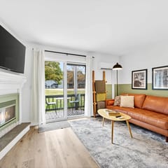 Cozy Studio Near Holiday Valley & Village