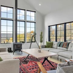 Magnificent Chalet, Sweeping Views and Hot Tub