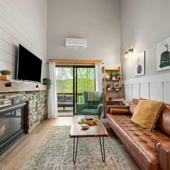 SnowPine Condo, Sleeps 6, Patio, A/C