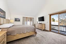 SnowPine Village Townhouse, Sleeps 10, A/C - Image 2