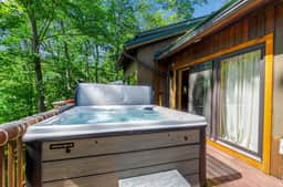 Chalet w/ Hot Tub & Sauna Near Holiday Valley - Image 5