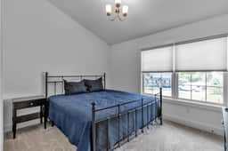 Spacious Townhome with Fireplace - Image 3