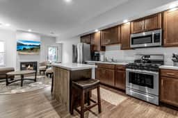 Spacious Townhome with Fireplace - Image 2