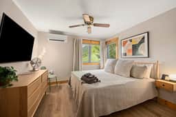 SnowPine Condo, Sleeps 8, A/C, Fireplace - Image 3