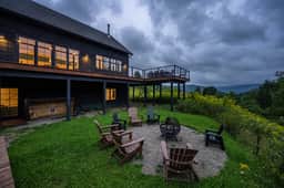 Magnificent Chalet, Sweeping Views and Hot Tub - Image 2