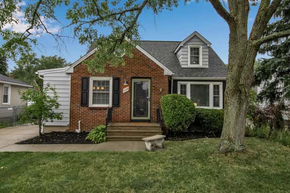 Family Home, King Beds, EV Charger, WFH, AC - Image 1
