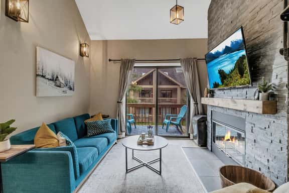 SnowPine Condo, Sleeps 6, Patio, A/C - Image 1