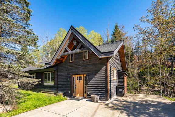 Cabin Across from HoliMont, Creek-Side Back Deck - Image 1
