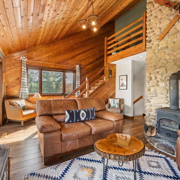 Family-Friendly Cabin with Heated Pool & Sauna - Image 1