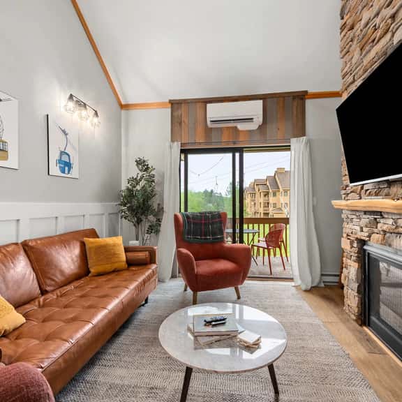 SnowPine Condo, Sleeps 8, A/C, Fireplace - Image 1