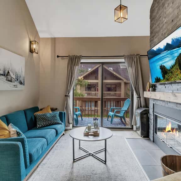 SnowPine Condo, Sleeps 6, Patio, A/C - Image 1