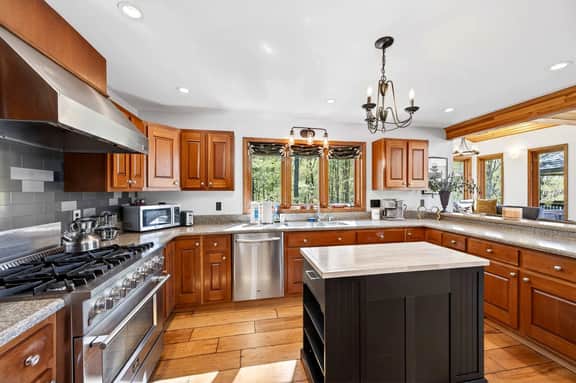 Ellicottville Escape Chalet, 5 min from town - Image 4