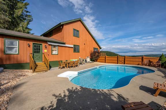 Family-Friendly Cabin with Heated Pool & Sauna - Image 2