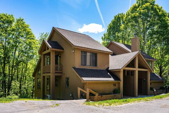 SnowPine Village Townhouse, Sleeps 10, A/C - Image 5