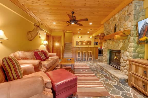 Chalet w/ Hot Tub & Sauna Near Holiday Valley - Image 4