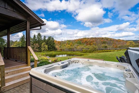 Renovated 5BR Home, Sauna, Hot Tub, Firepit - Image 2