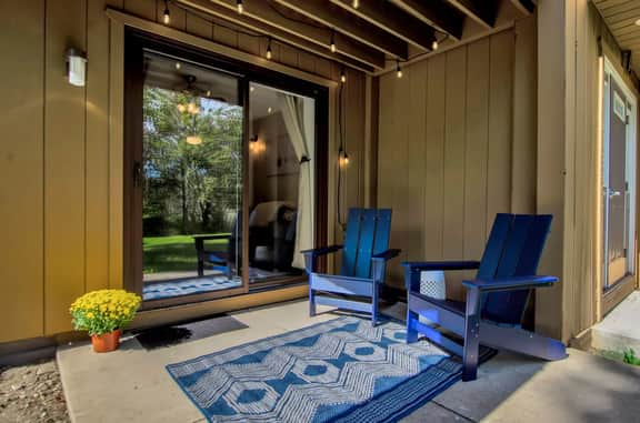 SnowPine Condo, King Bed, Patio + Fireplace - Image 4
