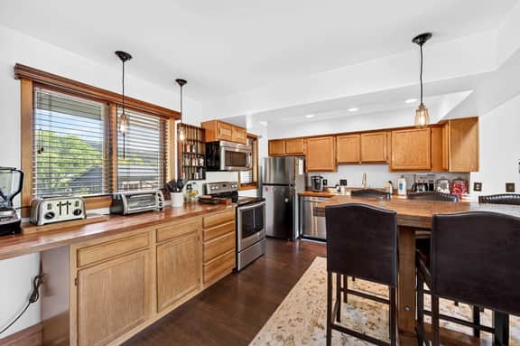 Across from Holiday Valley, A/C, Sleeps 6 - Image 2